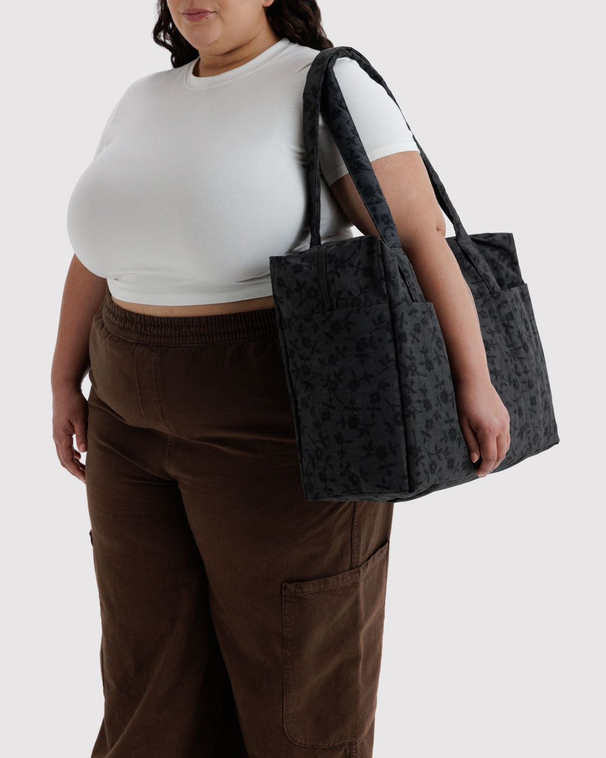 Cloud Carry-on - Charcoal Ditsy Floral